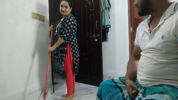 Indian maid's revealing outfit leads to steamy encounter with employer